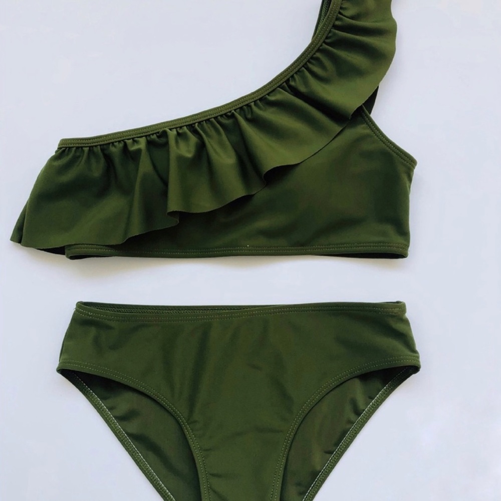 green rruffle bikini set 💚 - Picture 3 of 6